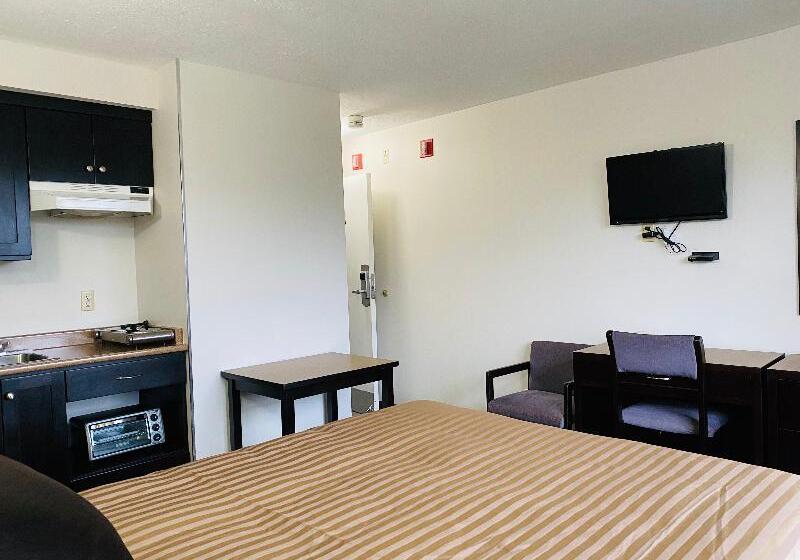 חדר דלוקס, Happy Day Inn