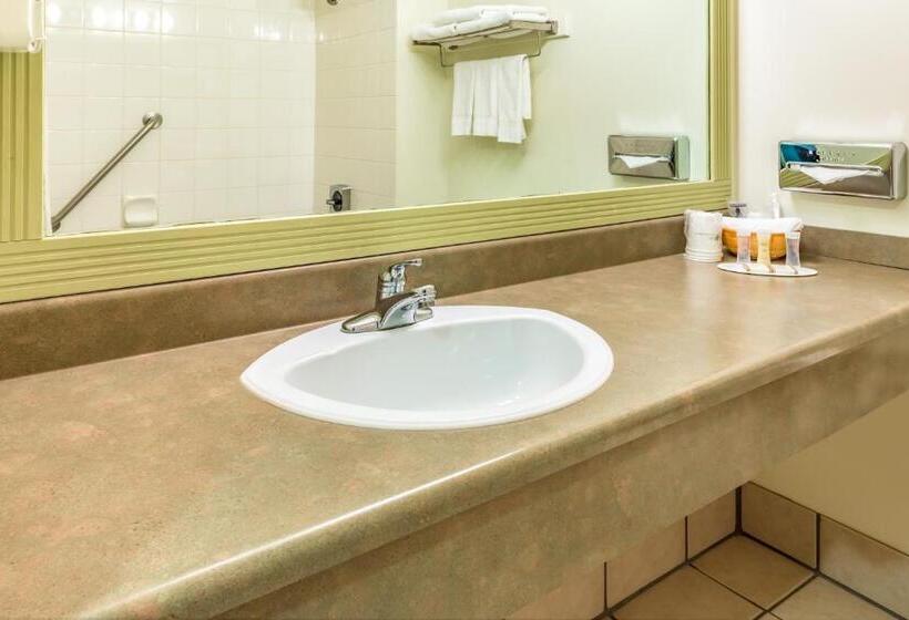 חדר סטנדרט, Howard Johnson By Wyndham Fort St. John