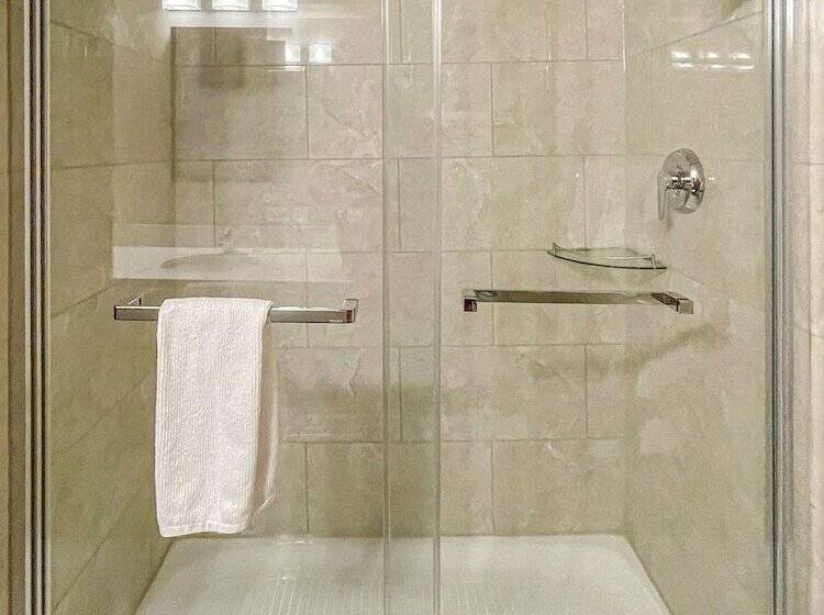 חדר סופריור עם מיטת קינג, Prestige Oceanview Hotel Prince Rupert