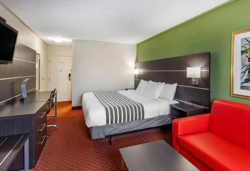 キングサイズベッドのスタンダードルーム, Surestay Plus Hotel By Best Western Kincardine