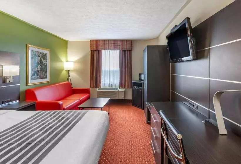 キングサイズベッドのスタンダードルーム, Surestay Plus Hotel By Best Western Kincardine