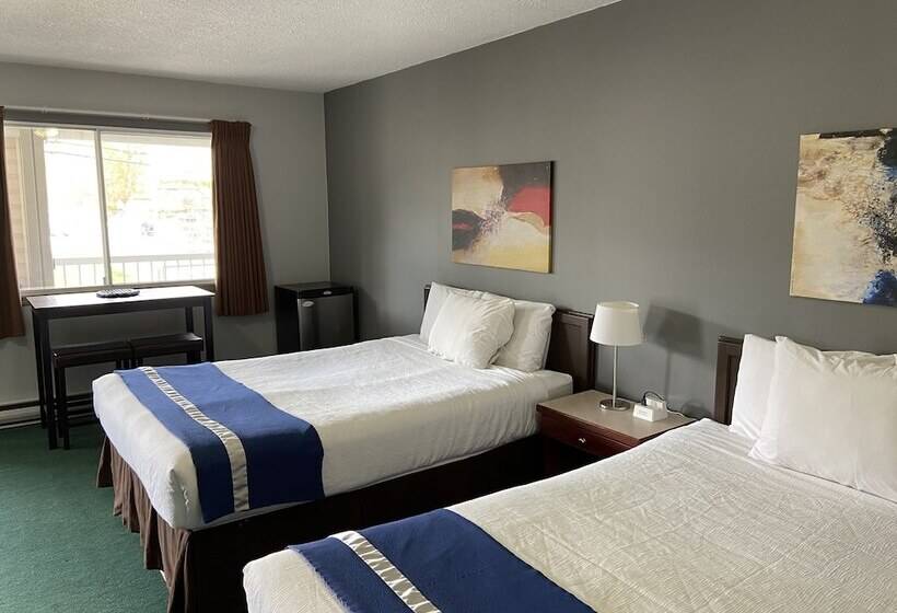 Номер Deluxe, Monashee Lodge