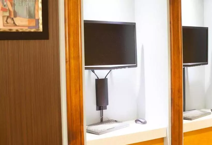 اتاق استاندارد با تخت بزرگ, Best Western Premier Toronto Airport Carlingview