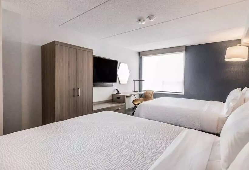 ２ダブルベッドのスタンダードルーム, Holiday Inn Express Toronto North York, An Ihg