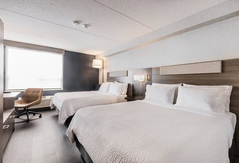 ２ダブルベッドのスタンダードルーム, Holiday Inn Express Toronto North York, An Ihg