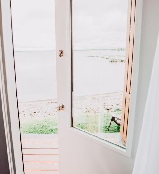 스탠다드 룸 호수 전망, La Place Rendez Vous