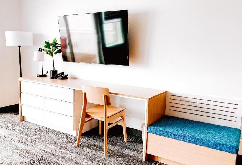 발코니가 있는 스위트, La Place Rendez Vous