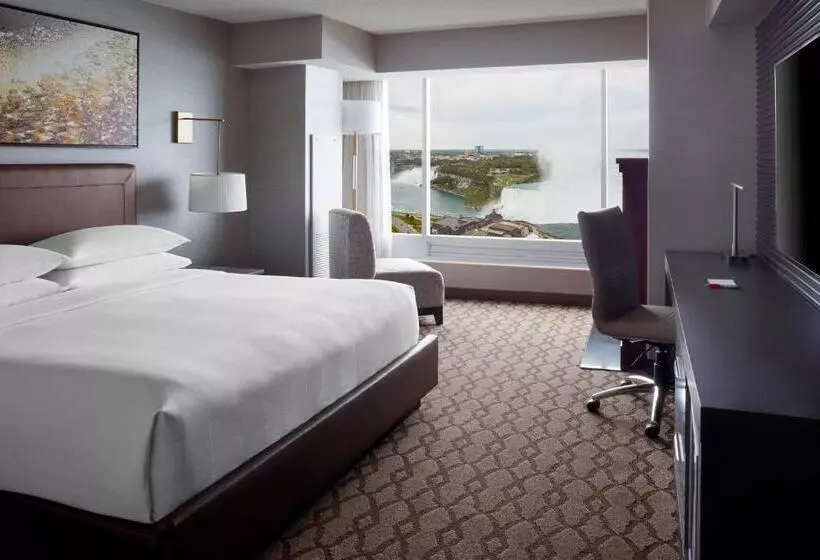 キングサイズベッドのスタンダードルーム, Niagara Falls Marriott Fallsview Hotel & Spa