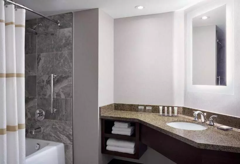 エクゼクティブスイート, Niagara Falls Marriott Fallsview Hotel & Spa