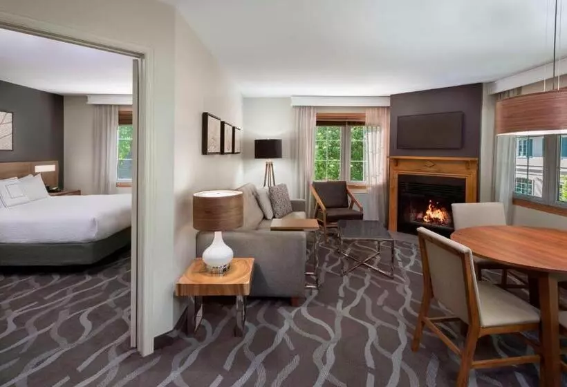 سوئیت با بالکن, Residence Inn By Marriott Mont Tremblant Manoir Labelle