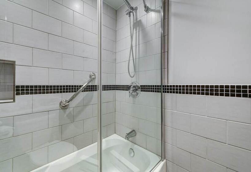 Студия Deluxe, Terrasse Royale