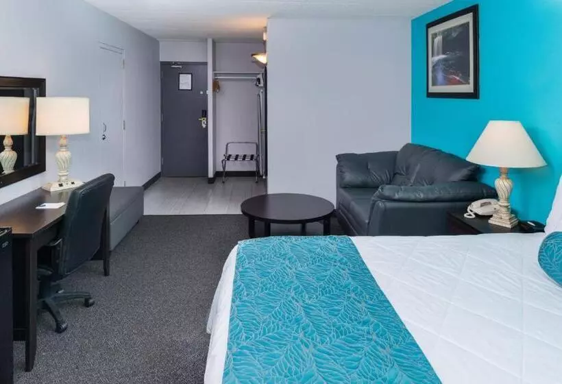 キングサイズベッドのデラックスルーム, Days Inn By Wyndham Sudbury & Conference Centre