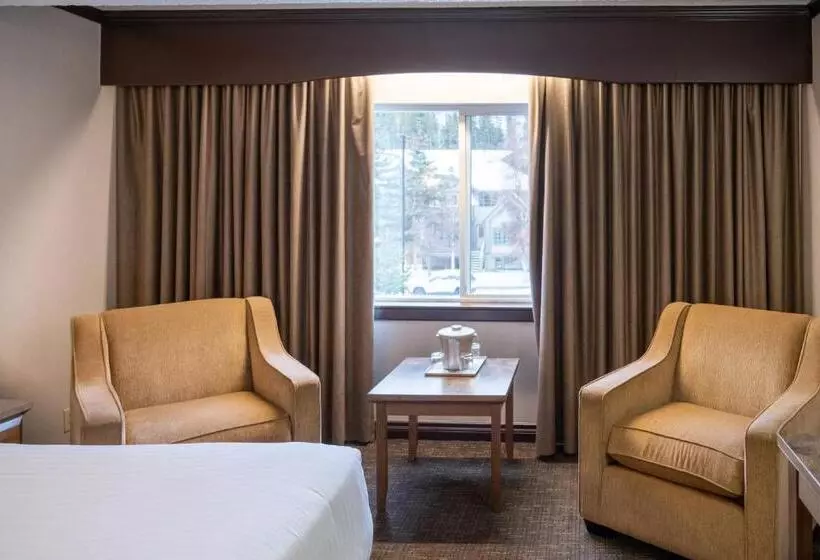 スーペリアールーム, The Rundlestone Lodge
