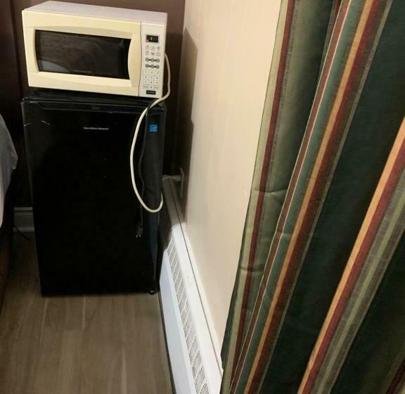 חדר סטנדרט שתי מיטות זוגיות, Rogers Motel