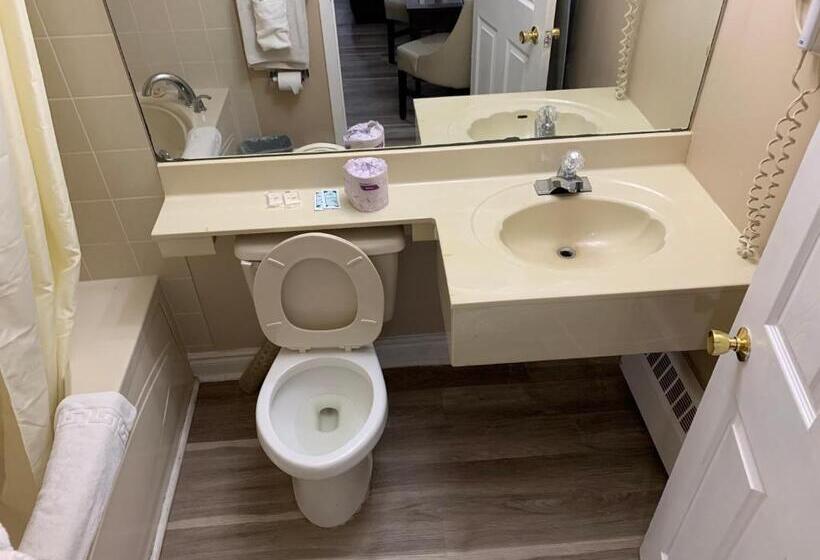 סוויטת סופריור, Rogers Motel