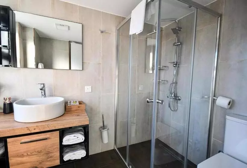 اتاق استاندارد, Dorana Hotel