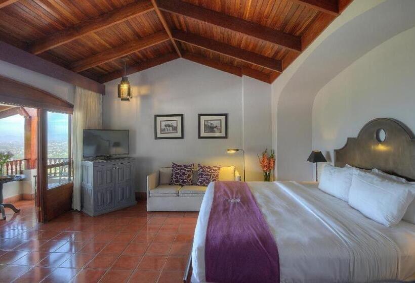 ماستر سويت, Alta Las Palomas