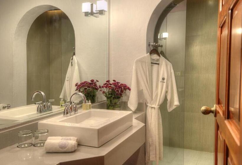 ماستر سويت, Alta Las Palomas