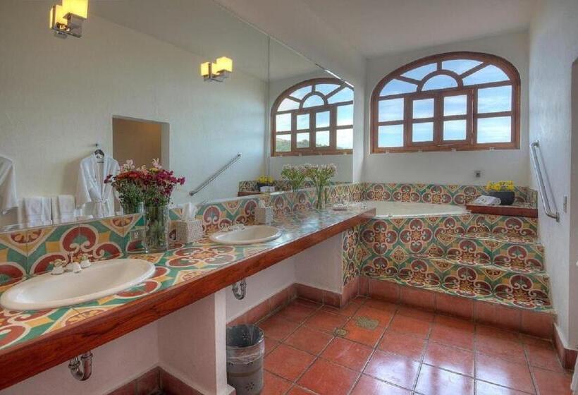 ماستر سويت, Alta Las Palomas