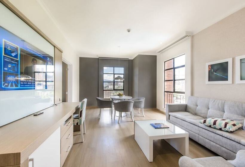 套房, Dann Carlton Medellin