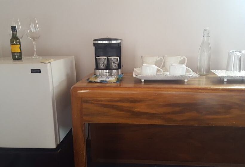 스탠다드 룸, Fleur De Lys