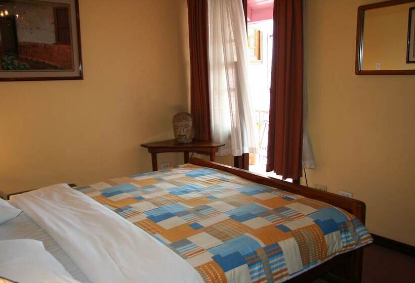 수피리어 룸, Fleur De Lys