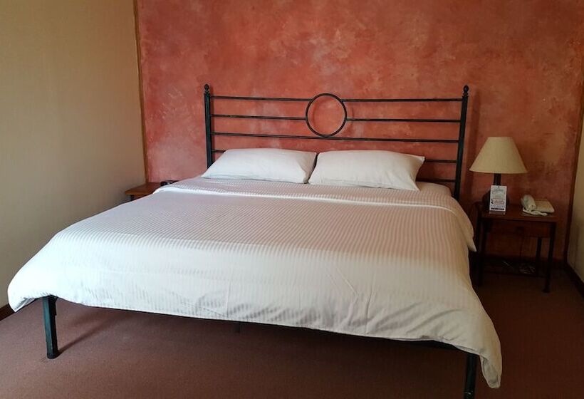 스위트, Fleur De Lys