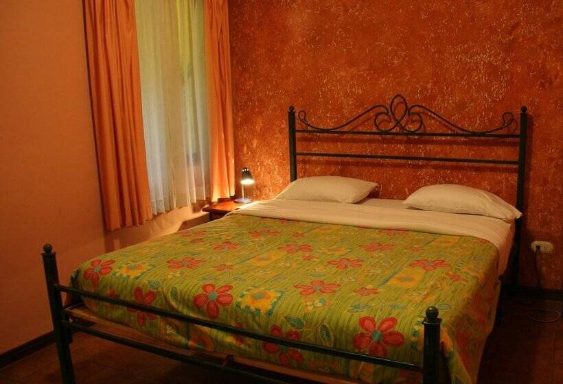 스위트, Fleur De Lys