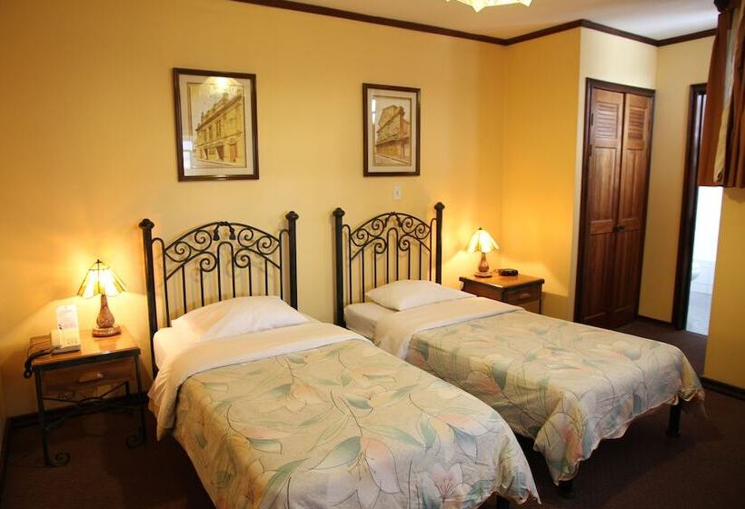 수피리어 룸, Fleur De Lys