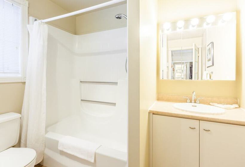 2ベッドルームアパートメント, Hebergement Montsteanne Condos