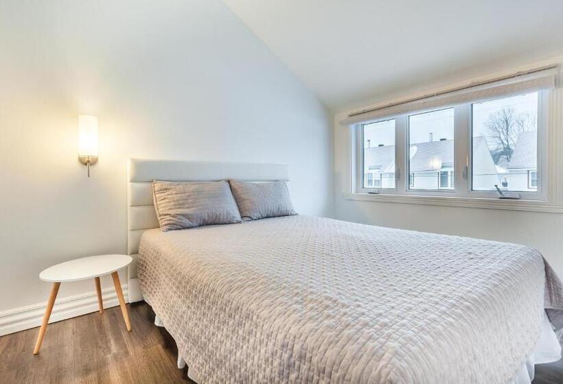 ２ベッドルームアパートメント, Hebergement Montsteanne Condos