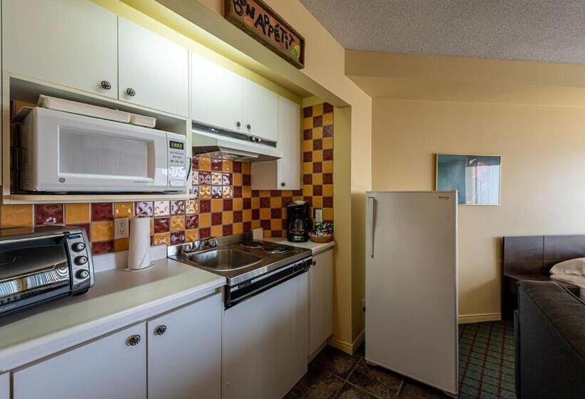 ファミリーステューディオ, Hebergement Montsteanne Condos