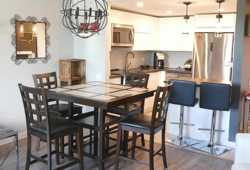 バルコニー付き1ベッドルームアパートメント, Hebergement Montsteanne Condos