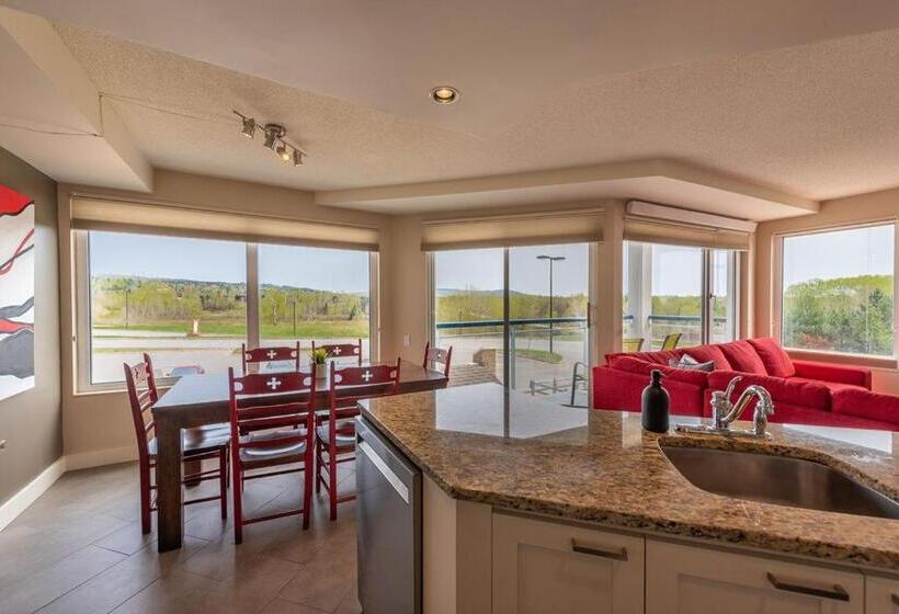 3ベッドルームアパートメント, Hebergement Montsteanne Condos