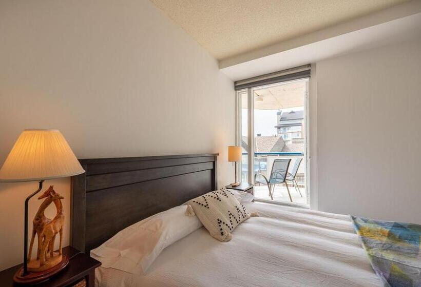 3ベッドルームアパートメント, Hebergement Montsteanne Condos