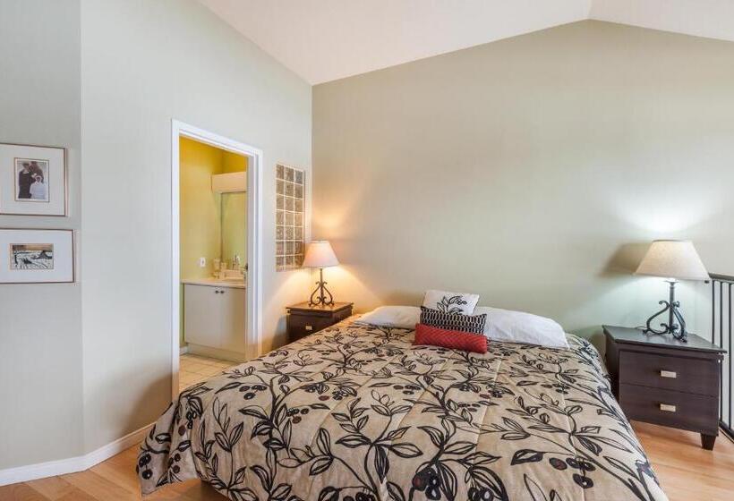 1ベッドルームアパートメント, Hebergement Montsteanne Condos