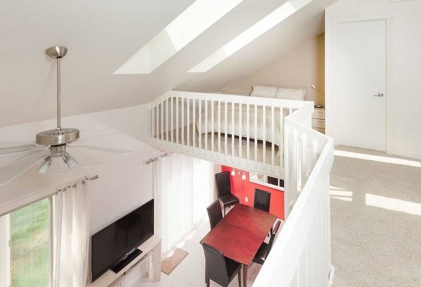 2ベッドルームアパートメント, Hebergement Montsteanne Condos