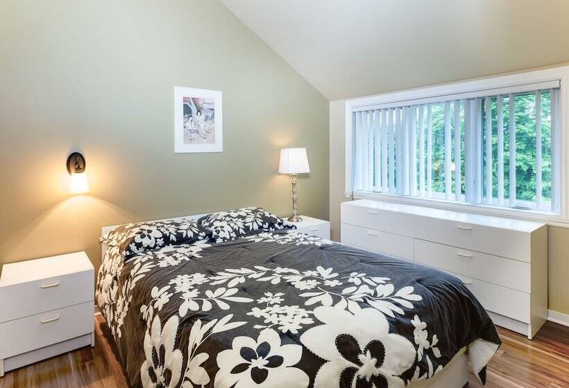 2ベッドルームアパートメント, Hebergement Montsteanne Condos