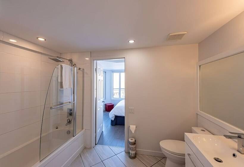 2ベッドルームアパートメント, Hebergement Montsteanne Condos