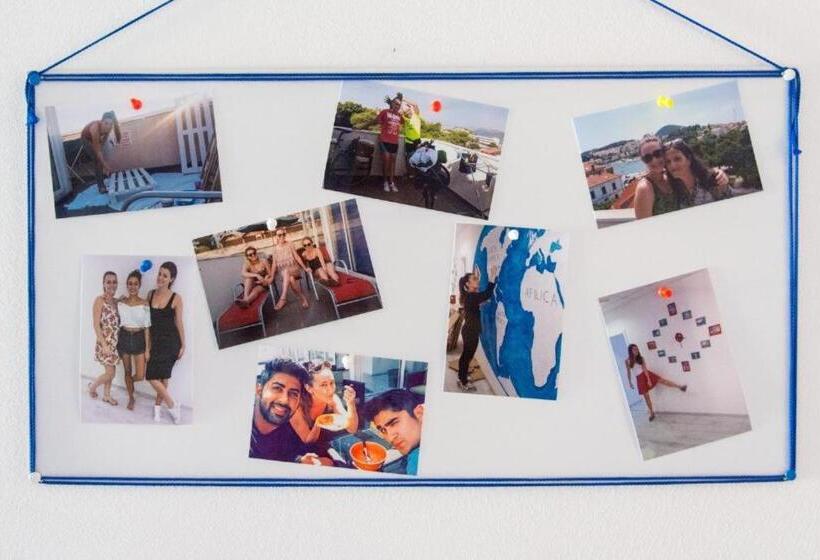 Łóżko we Wspólnym Pokoju, Hostel Petra Marina