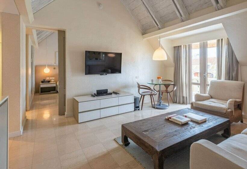 جناح جونيور مطلّ علي البحر, Sofitel Legend Santa Clara Cartagena