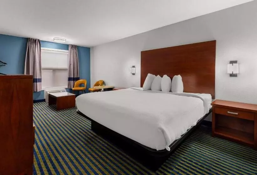Standard-huone King-vuode, Surestay Plus By Best Western Brooks