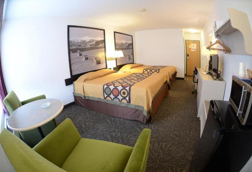 Standart Oda, Super 8 By Wyndham Taber Ab