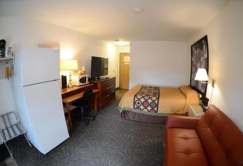Zemin Kat Standart Oda, Super 8 By Wyndham Taber Ab