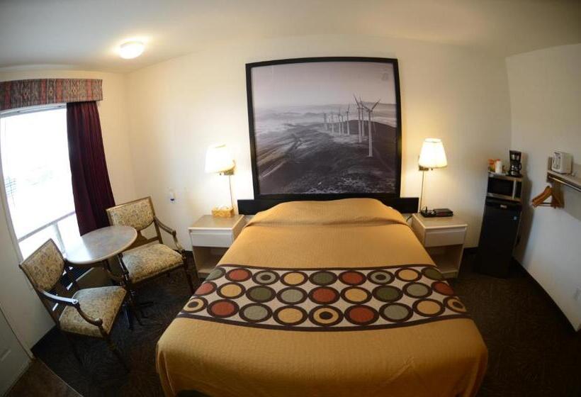 Zemin Kat Standart Oda, Super 8 By Wyndham Taber Ab