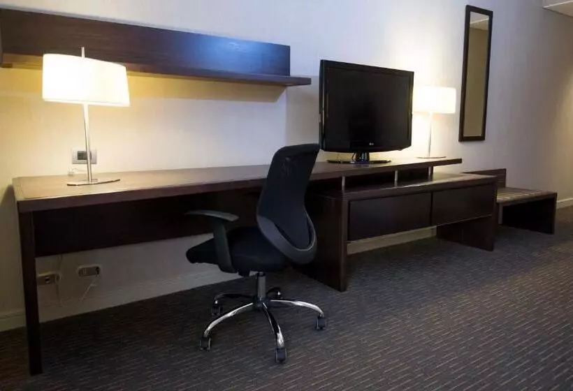 キングサイズベッドのスタンダードルーム, Holiday Inn Express   Temuco, An Ihg