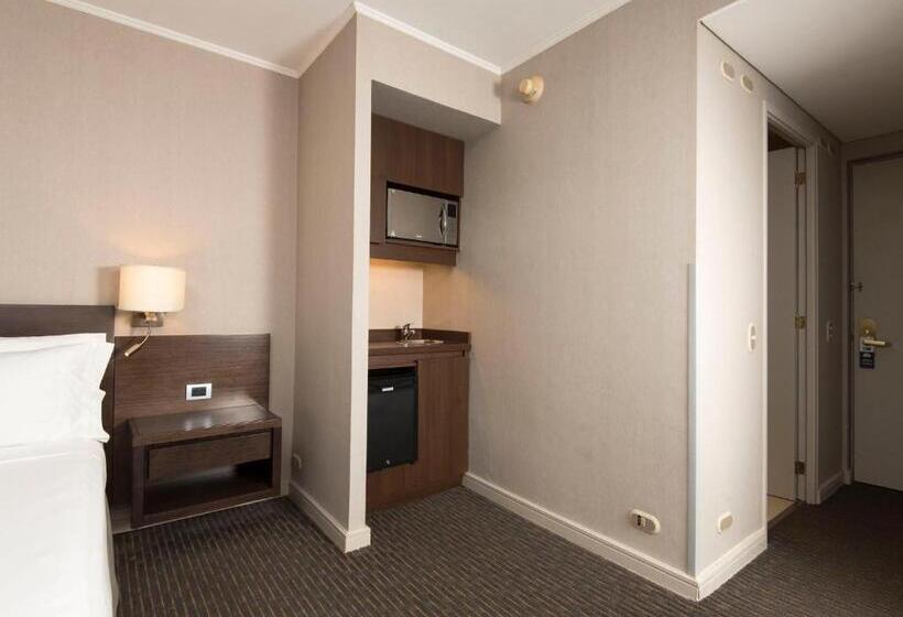 חדר סטנדרט עם מיטת קינג, Holiday Inn Express   Temuco, An Ihg