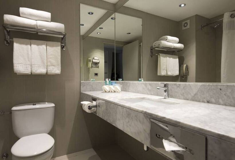 Номер Стандарт 2 Двуспальные Кровати, Holiday Inn Express   Temuco, An Ihg