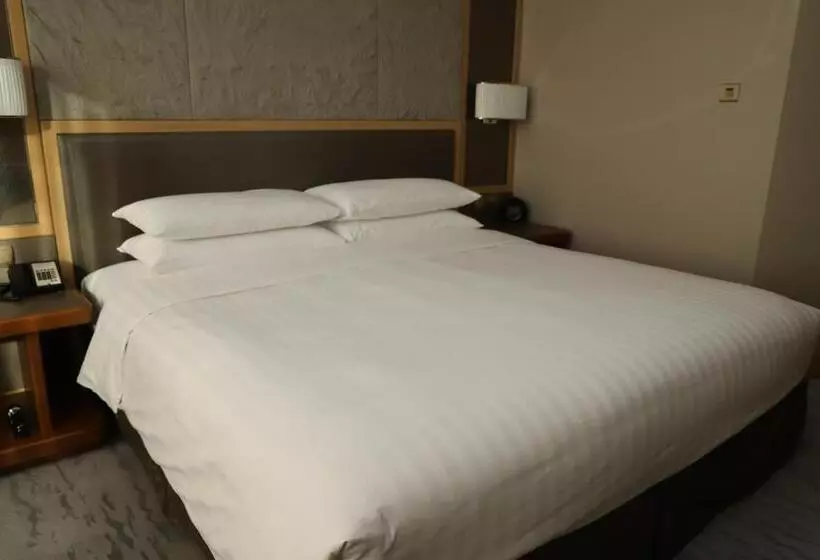 キングサイズベッドのデラックスルーム, Kerry Hotel, Beijing By Shangri La