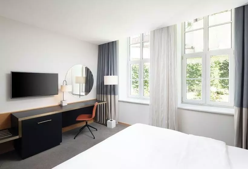 Standard-huone Puutarhanäkymä, K+k Hotel Fenix